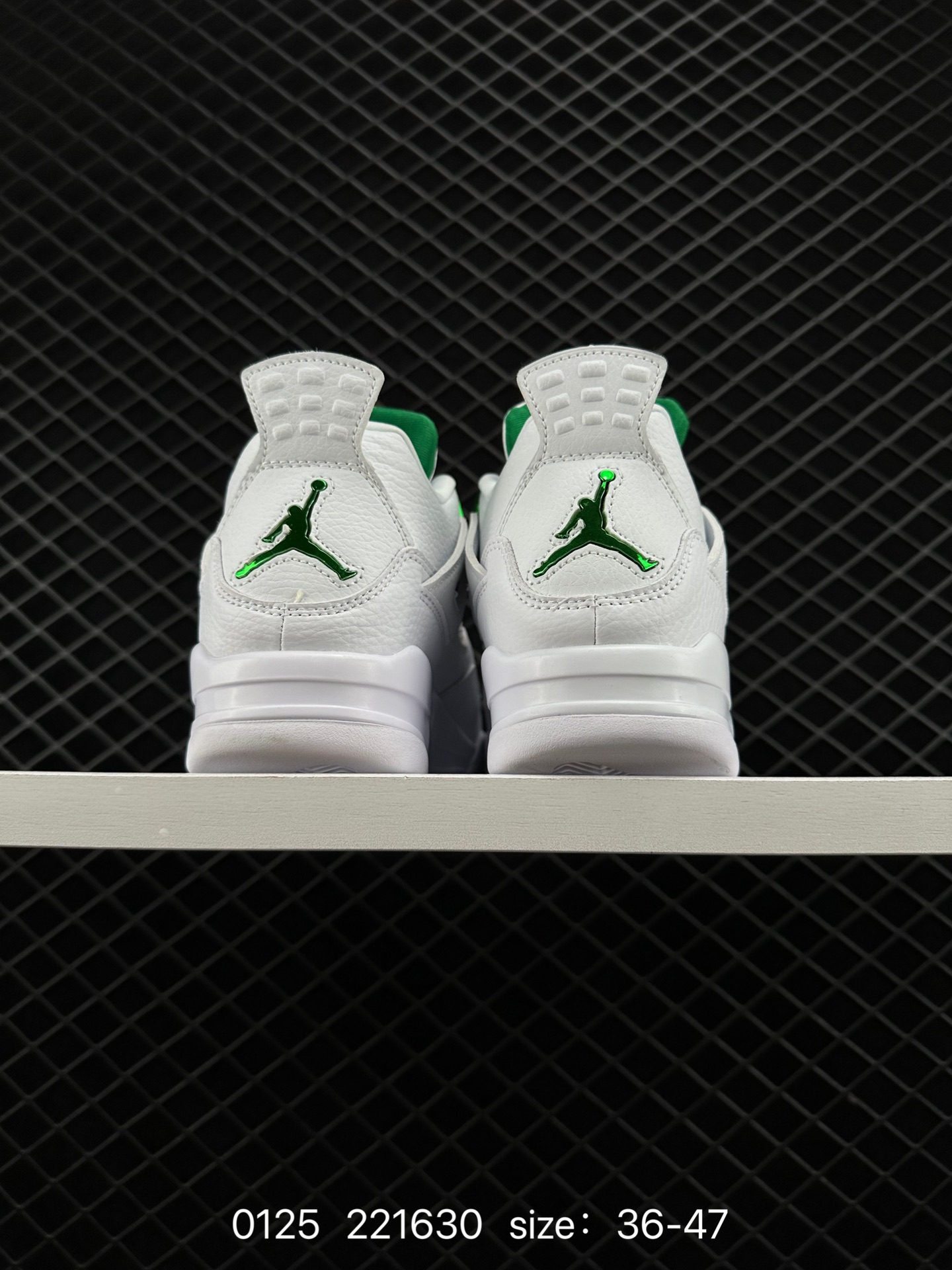 Nike Air Jordan 4 Retro”Bred Reimagined“